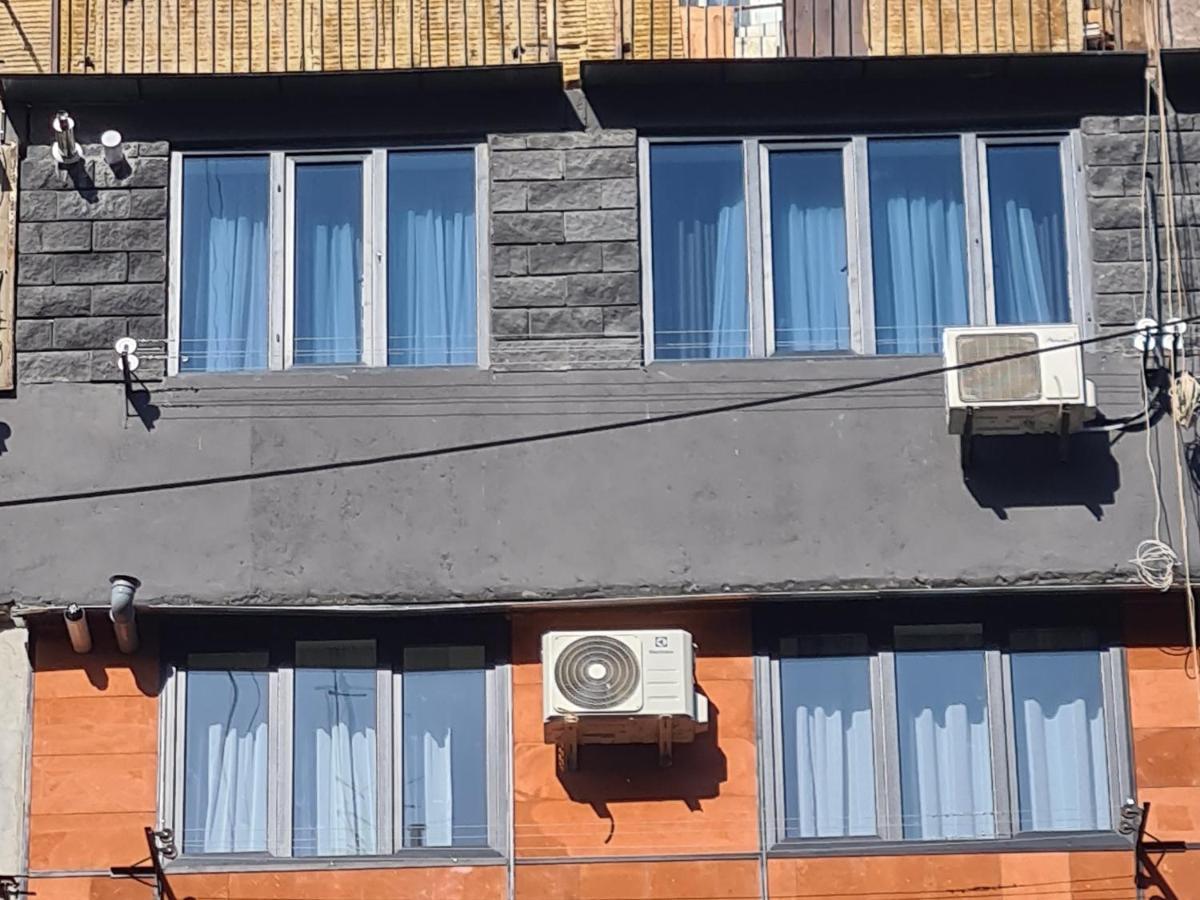 Apart House In Centr Koghbaci Strit Jerevan Exteriér fotografie